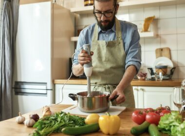 Leder du efter den bedste stavblender til dit behov? Vi har fundet 6 gode stavblendere i forskellige prisklasser.