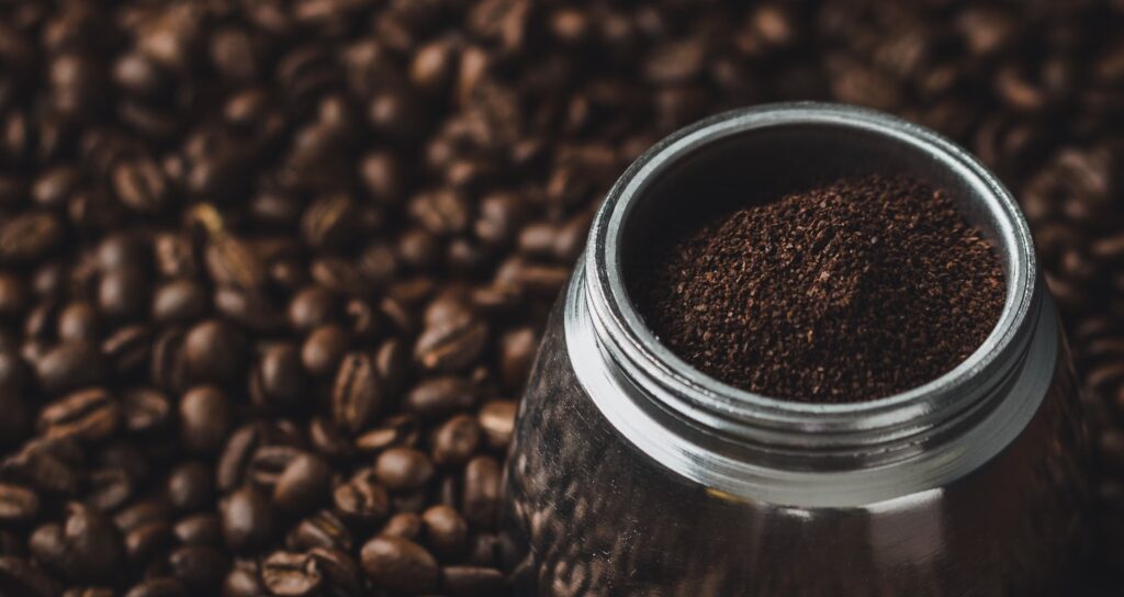 Friskkværnet kaffe har en langt bedre smag og aroma.