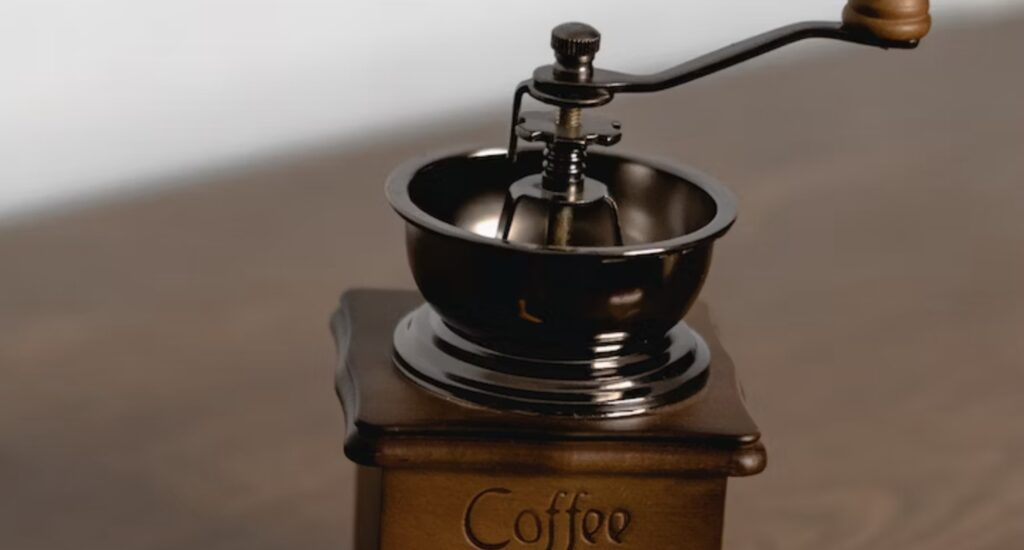 Manuel kaffekværn giver dig en større kontrol over kaffemalingen.